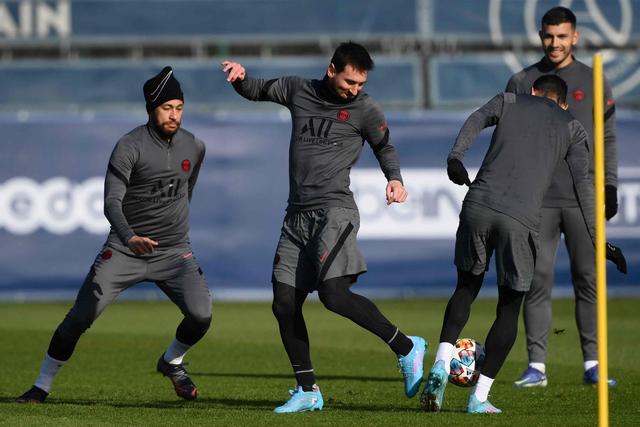 康宁汉姆再三双活塞险胜老鹰 黄蜂大胜步行者